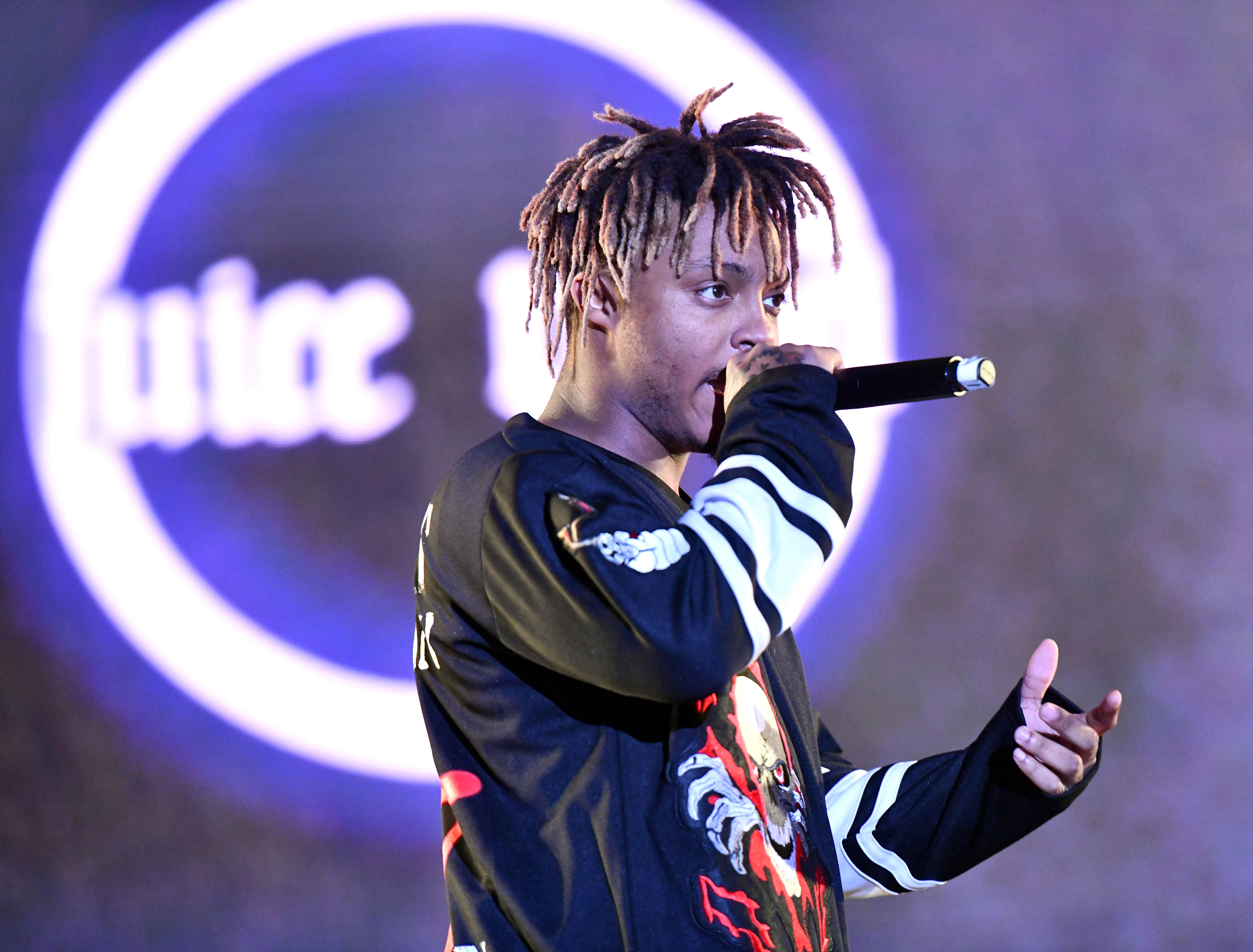 Juice WRLD Raps About Addiction, Anxiety in First Posthumous Song Since  Death