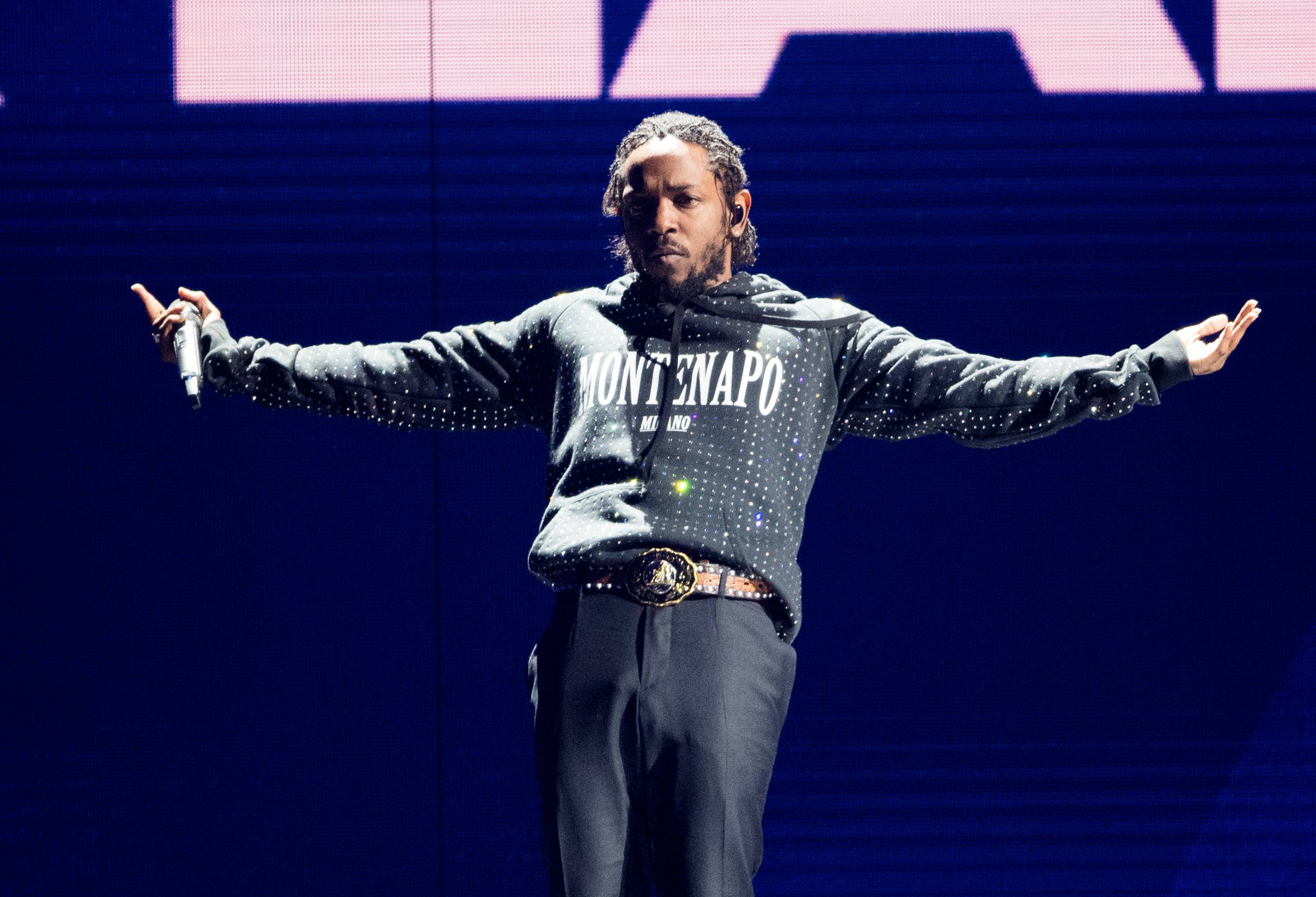 Kendrick Lamar becomes the first rapper to win a Pulitzer for his album "DAMN."