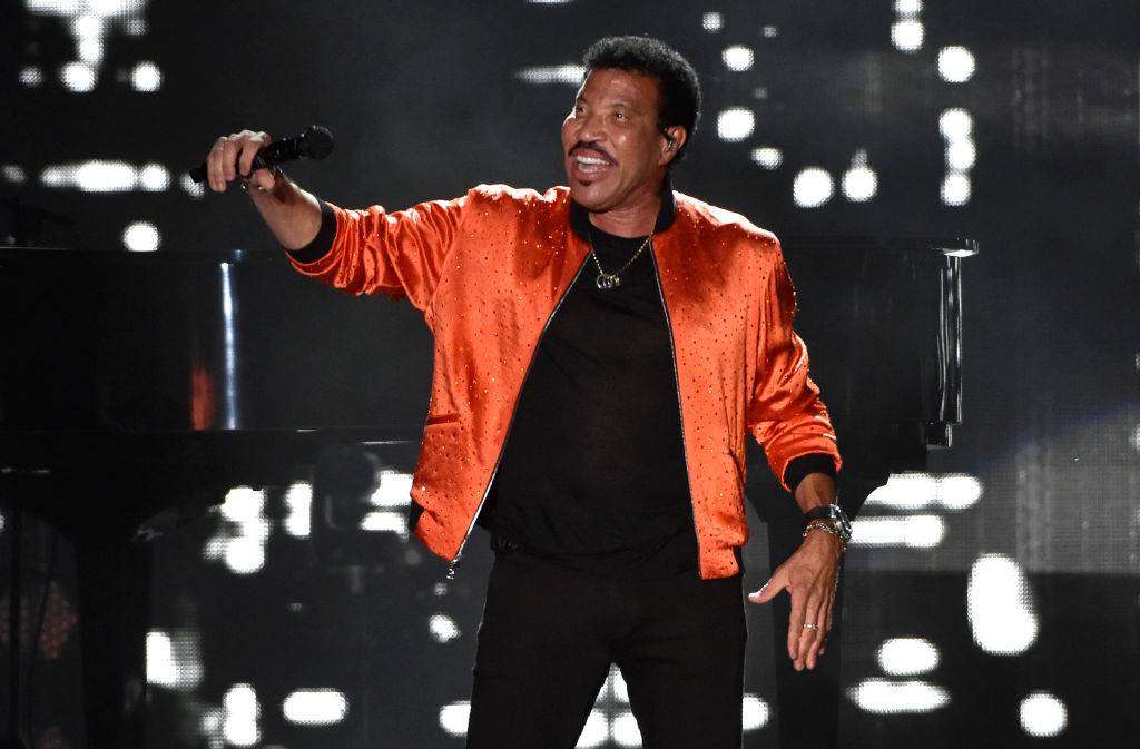 Lionel Richie Wants To Bring Back 'We Are the World' For Coronavirus