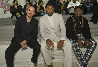 021122-style-usher-and-his-teenage-son-sit-front-row-at-the-amiri-fashion-show.jpg