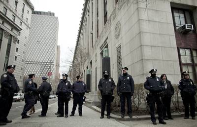 /content/dam/betcom/images/2013/04/National-04-01-04-15/040913-national-stop-frisk-nypd-patrolling-cops-new-york.jpg