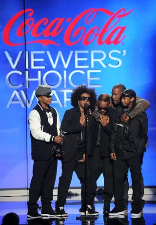 Coca-Cola Viewers' Choice – Mindless Behavior, &quot;Hello&quot; - Mindless Behavior pulled off an upset victory over Beyoncé, The Throne, Chris Brown, Tyga and Lil Wayne by garnering the most votes for the Coca-Cola Viewers' Choice Award for their hit &quot;Hello.&quot; &quot;I've always been a misfit,&quot; Princeton said. &quot;Be yourself and be proud.&quot; &quot;I thought it was going to be Chris Brown!&quot; Roc Royal said with a laugh.(Photo: Michael Buckner/Getty Images For BET)