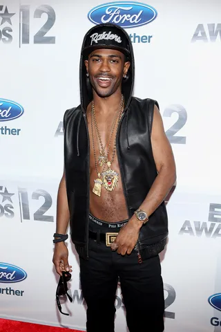 Big Sean - Big Sean let his chest hairs shine in a hooded leather vest, Raiders fitted and one too many gold chains.&nbsp;(Photo: Christopher Polk/Getty Images For BET)