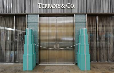 /content/dam/betcom/images/2014/06/National-06-01-06-15/060214-national-tiffany-and-co-store-front.jpg