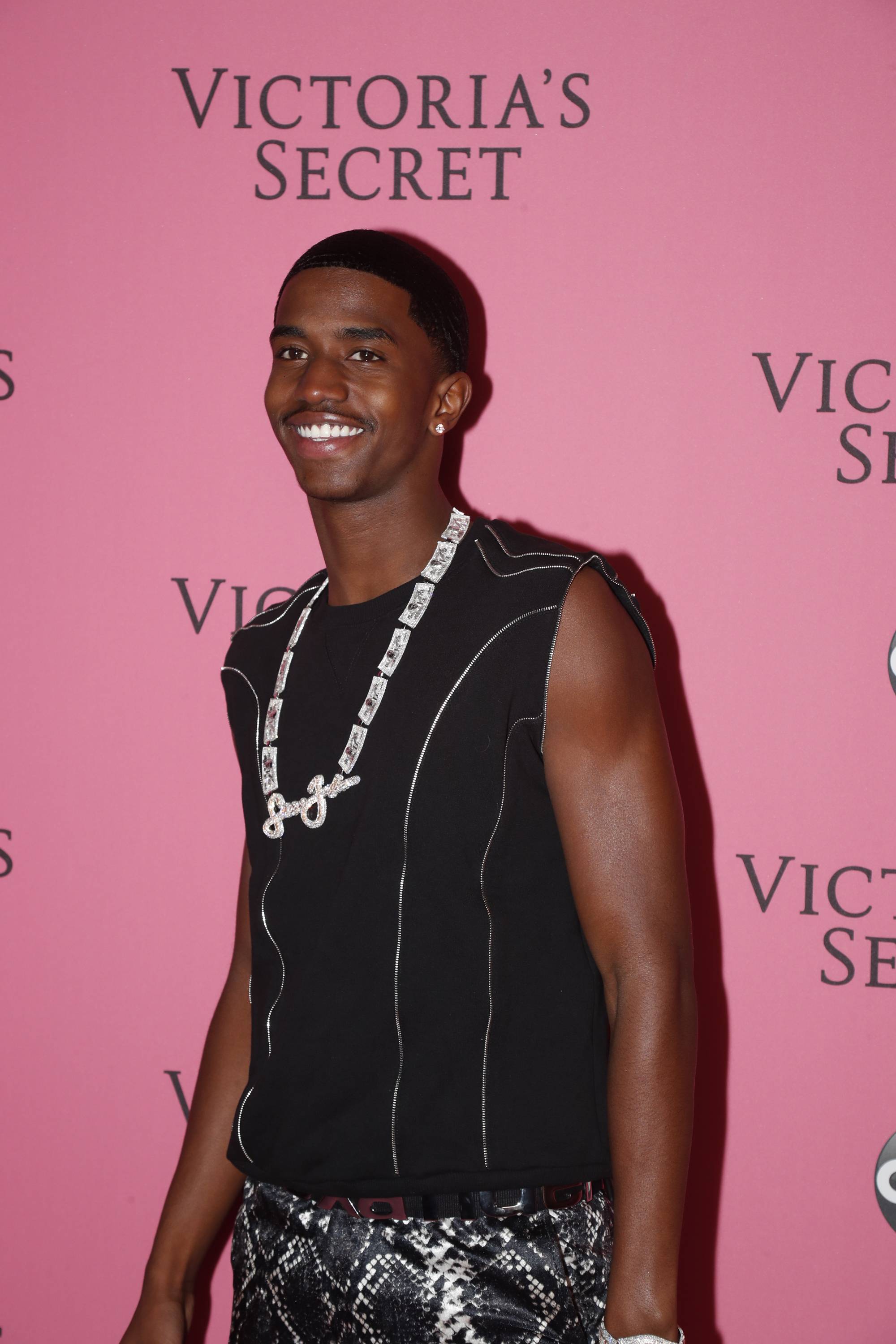 Sean Combs Pays Tribute To His Mother: A Heartfelt Remembrance - 4i00nho
