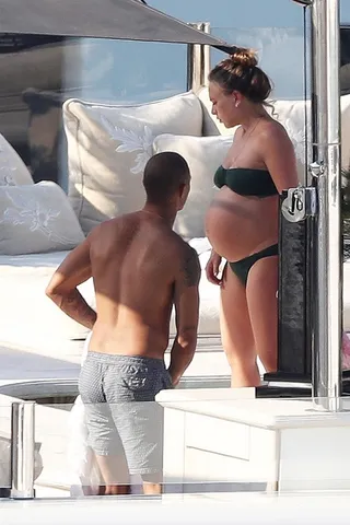 Jermey Meeks and Chloe Green - Prison Bae was spotted living his best life on a babymoon with his pregnant girlfriend, Chloe Green. This will the first child for Jeremy and the Top Shop heiress. He also has a son with his wife (they're STILL married),&nbsp;who had alot to say about this.&nbsp;(Photo: Backgrid)