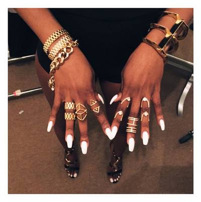 Sevyn Streeter - Sevyn’s squared white set, paired with a bevy of gold rings, leaves us yearning for summer’s arrival.(Photo: Sevyn Streeter via Instagram)