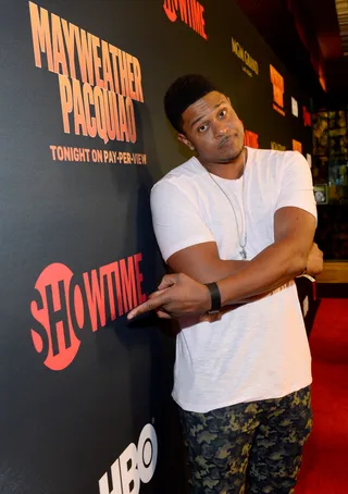 No Flex Zone - Pooch Hall&nbsp;points out what time it is at the Showtime and HBO VIP Pre-Fight Party.   (Photo: Bryan Steffy/Getty Images for SHOWTIME)