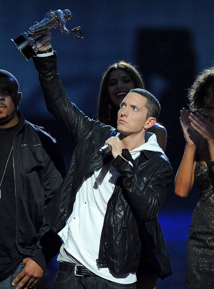 Eminem Becomes First Rapper With Two Diamond Albums, News
