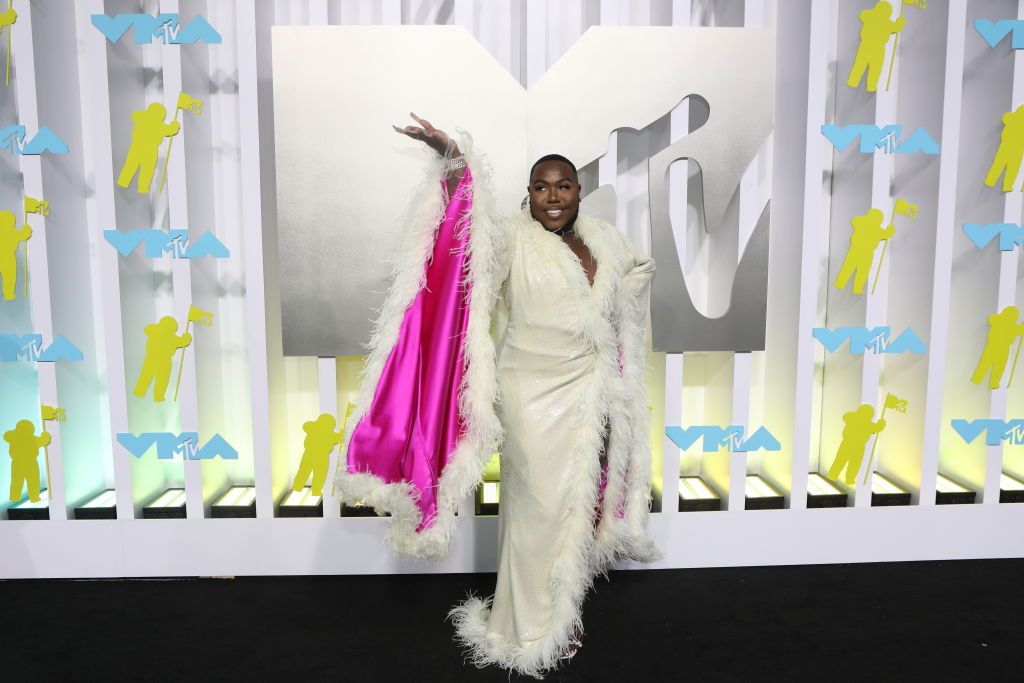 Saucy Santana waves to - Image 2 from Hip Hop Awards 2022: Saucy