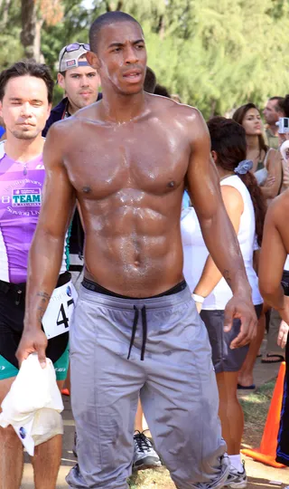Mehcad Brooks - The Necessary Roughness actor earned his buff body by working out daily with Olympiad athletes. He once said he keeps himself in shape because he wants to play a superhero.&nbsp; (Photo:&nbsp;Starsurf / Splash News)