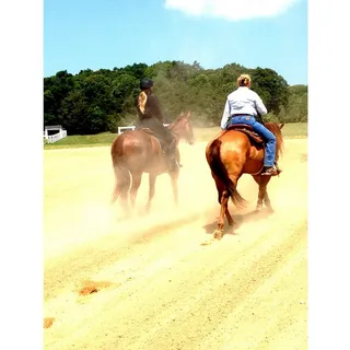 Khloe Kardashian @khloekardashian - The Keeping Up With the Kardashians star spends an afternoon horseback riding. Surprisingly, trotting around can burn massive calories.(Photo: Khloe Kardashian via Instagram)