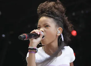 Willow Smith - Willow Smith whipped the crowd into a frenzy during her performance.  (Photo: AP Photo/Carolyn Kaster)
