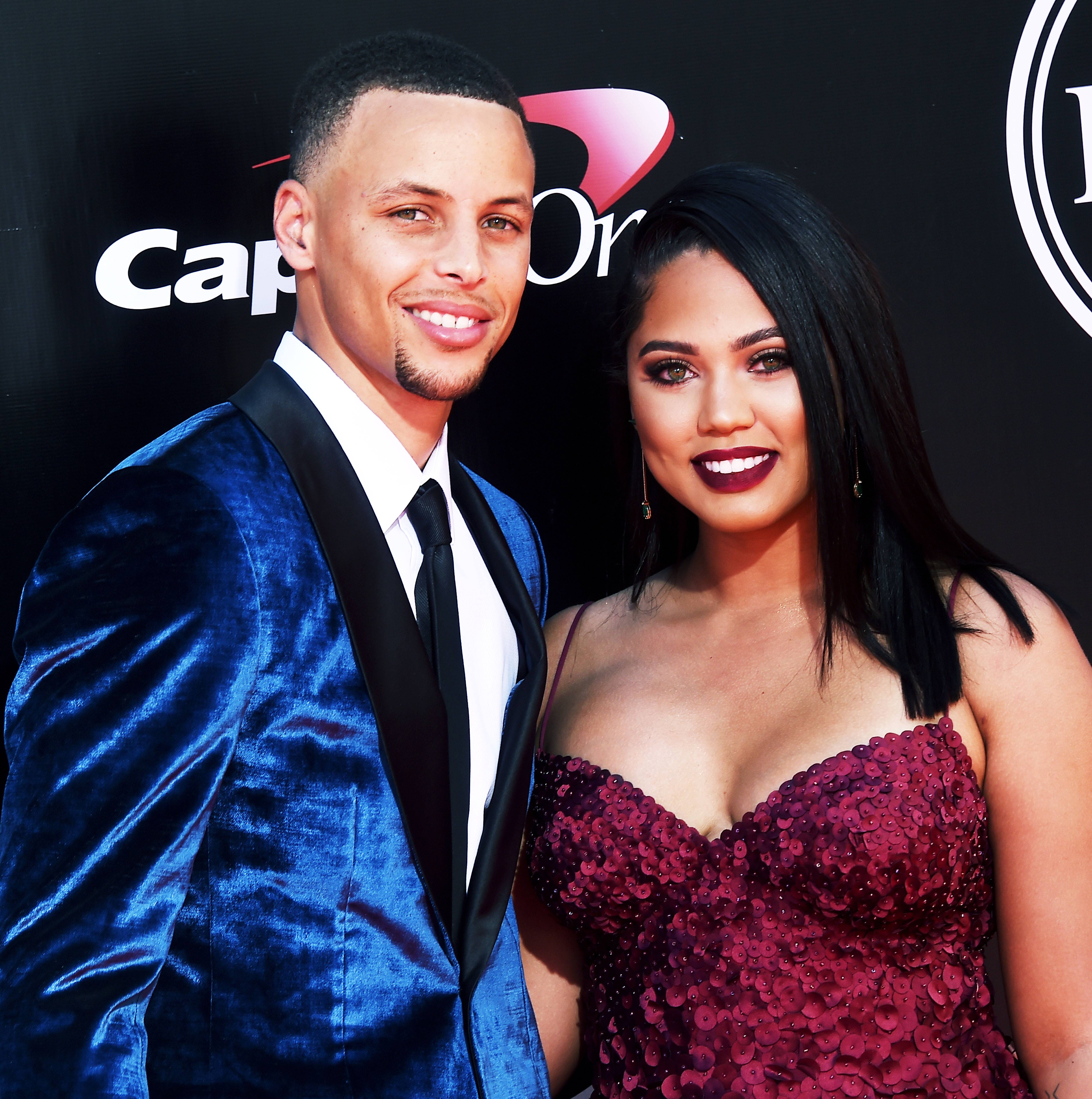 Ayesha Revealed The Very Specific Type Of Nudes She Sends Steph Curry |  News | BET