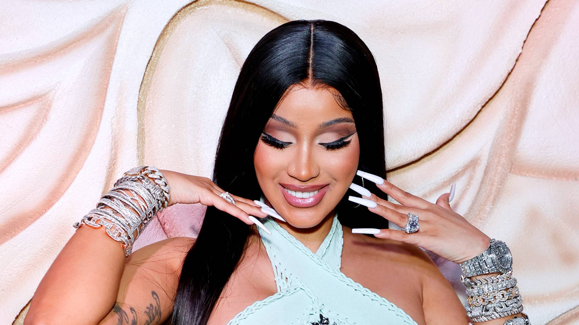 Cardi B Shows Off Her Face Tattoo of Son Wave's Name: Photo