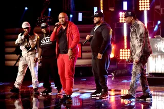 Going LIVE - NWX, Charlie Clips, Rain 910 and T-Top get busy onstage for the people in the 2015 Hip Hop Awards Live Cypher. (Photo: Paras Griffin/BET/Getty Images for BET Networks)