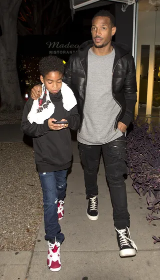 Dear Ol' Dad - Marlon Wayans and his son spend some quality time over dinner at Madeo Italian Restaurant in West Hollywood.(Photo: SPW / Splash News)