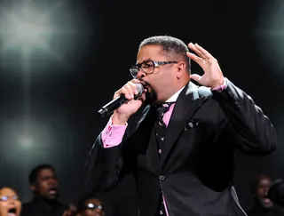 Memoirs of a Worshipper - Gospel singer Byron Cage opens up our hearts to look unto the Lord and give Him an exceptional praise. (Photo: Rick Diamond/Getty Images for Verizon)