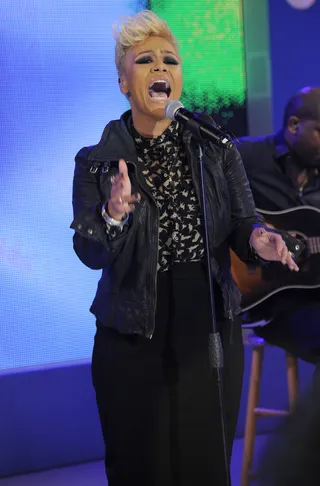 Heart and Soul  - Emeli gives her all in her 106 and Park debut on April 23.(Photo: John Ricard/BET)&nbsp;