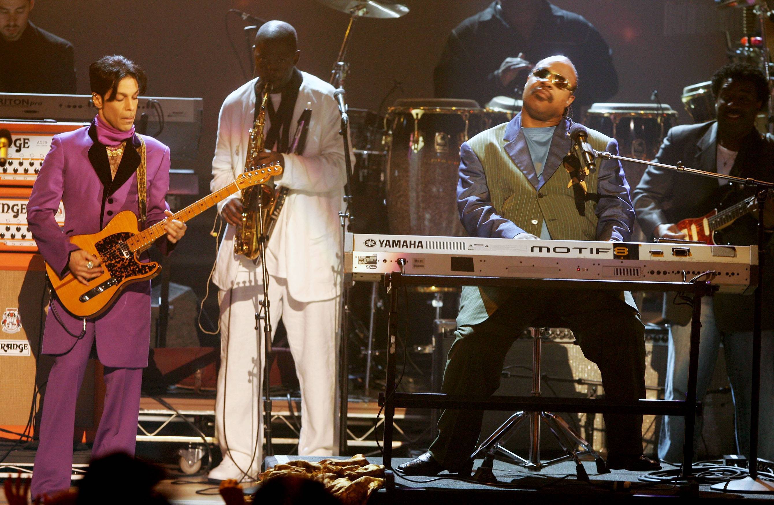Prince and Stevie Wonder - Image 5 from 2006 BET Awards Performances ...