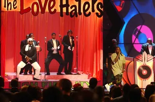 OutKast - The boundary-pushing hip hop duo who took home two awards performs "Roses" from their&nbsp;2003 double album Speakerboxxx/The Love Below. (Photo: M. Caulfield/WireImage.com/Getty Images)