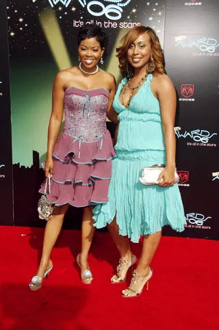 Malinda Williams and Guest - The Idlewild&nbsp;actress and former star of the TV show Soul Food keeps it colorful below her beautifully cropped crown. (Photo: SGranitz/WireImage.com)