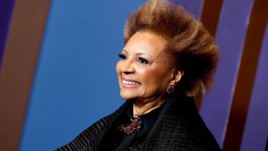 Leslie Uggams: From Pioneering Roots to American Fiction's Compelling Matriarch - Vimarsana News