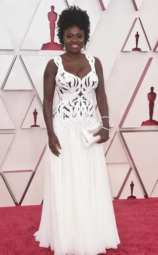 Viola Davis styles in a white Alexander McQueen gown with Forevermark Jewelry. - (Photo: ABC via Getty Images)