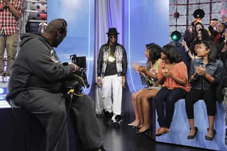 Come on Down - 2 Chainz enters the set at 106 &amp; Park, April 9, 2012. (photo: John Ricard / BET).