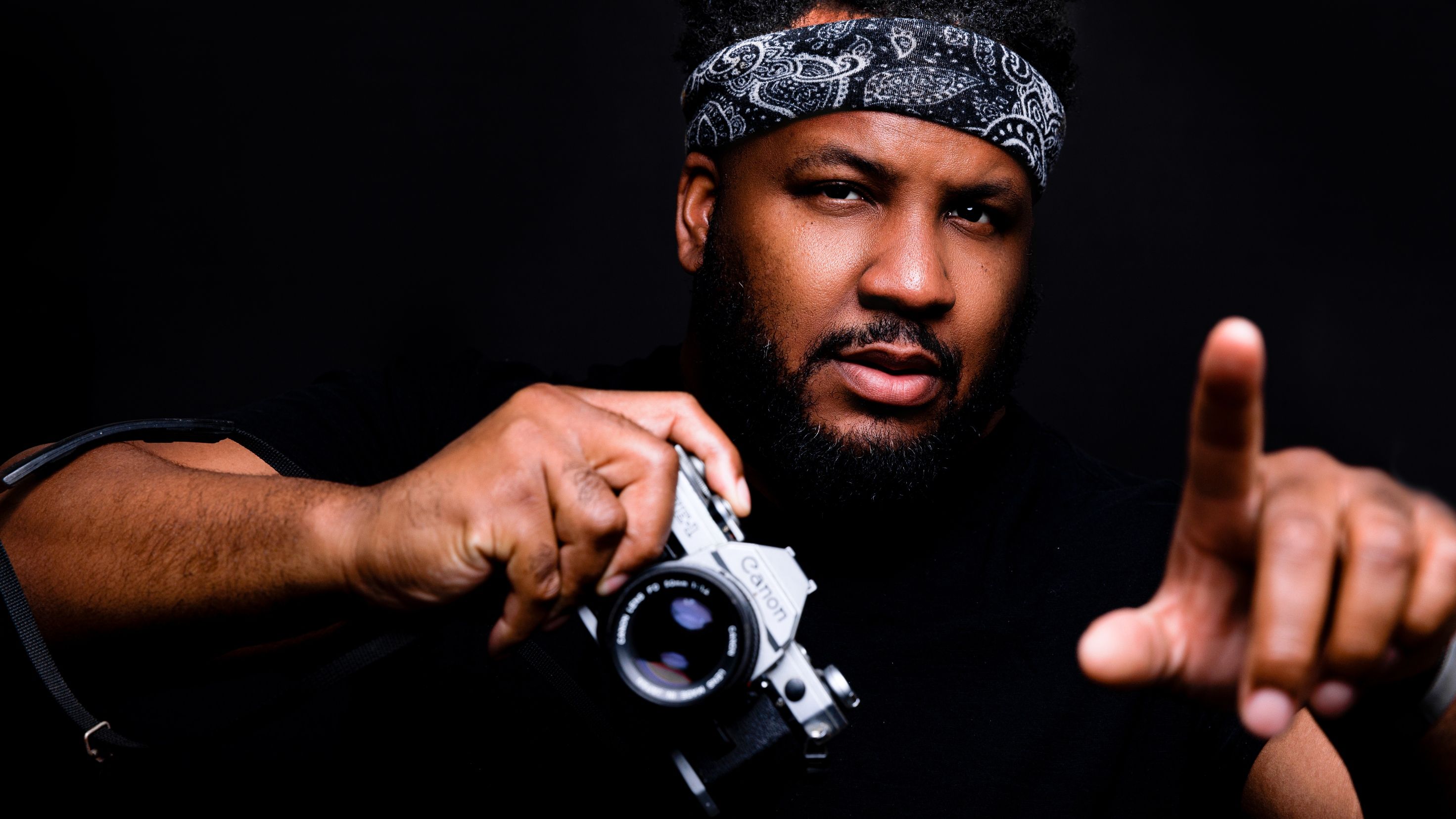 Hollywood Dreamin': Jamaal Murray's Journey from Actor to Renowned Photographer | News - Vimarsana News