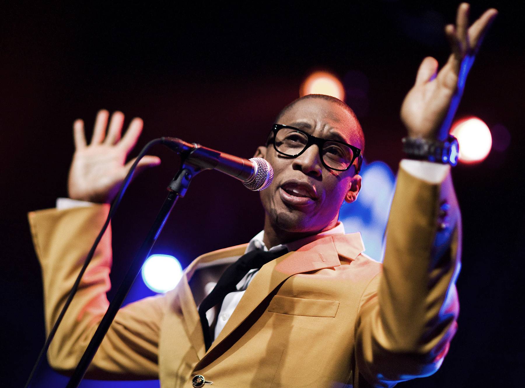 The Midas Touch - Raphael Saadiq made 2003 another big year when he co-wrote the anthem &quot;Love of My Life (Ode to Hip-Hop),&quot; the chart-topper performed by Common and Erykah Badu. The single won the Grammy for Best R&amp;B Song.&nbsp;(Photo: REUTERS/Valentin Flauraud /Landov)