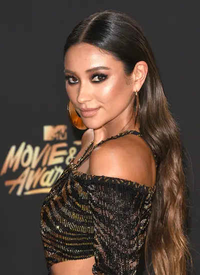 Shay Mitchell&nbsp; - Shay Mitchell rocks ombre hair with a middle part and hair pulled back.&nbsp;(Photo: C Flanigan/Getty Images)
