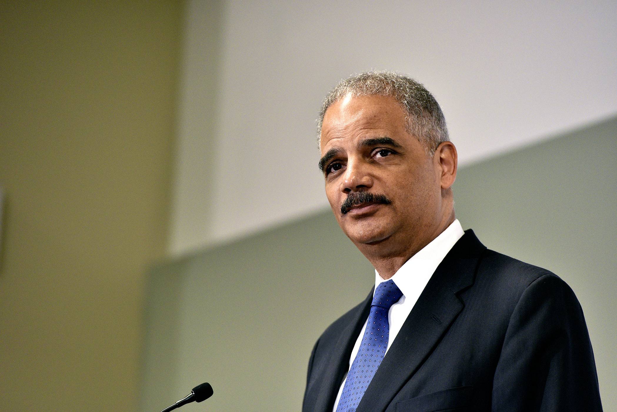 Uber Hires Former Obama Doj Head Eric Holder To Investigate Reports Of