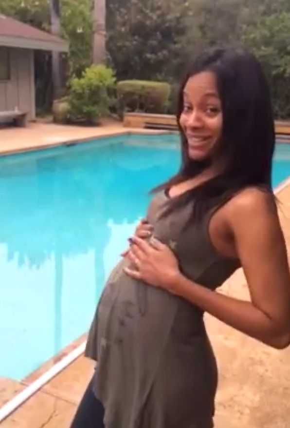 Zoe Saldana Image 8 from Straight Chillin’ Stars Take On the Ice Bucket Challenge BET