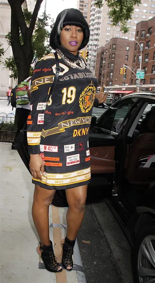 What Up, Ma? - Remy Ma&nbsp;rocks a DKNY jersey-inspired dress and a new bob hairdo while hanging in NYC's East Village.&nbsp;&nbsp;(Photo:&nbsp;Fortunata / Splash News)