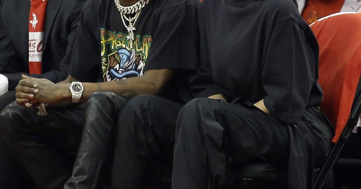 Travis Scott is wearing a Kylie Jenner hoodie amid claims their