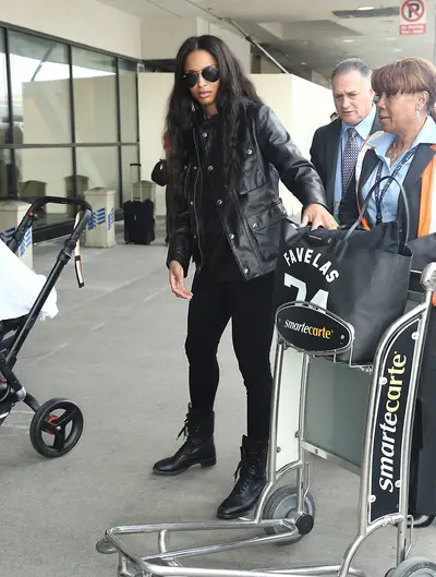 Mommy on the Move - Ciara&nbsp;makes her way out of LAX Airport in Los Angeles with baby Future.(Photo: Cathy Gibson, PacificCoastNews)