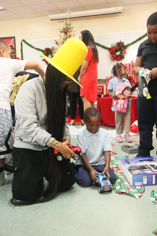 Walmart Making Christmas Better f. Erykah Badu at the Martin Luther King, Jr. Community Center on Nov. 9, 2016. (Photo: Peter Larsen/BET/Getty Images)
