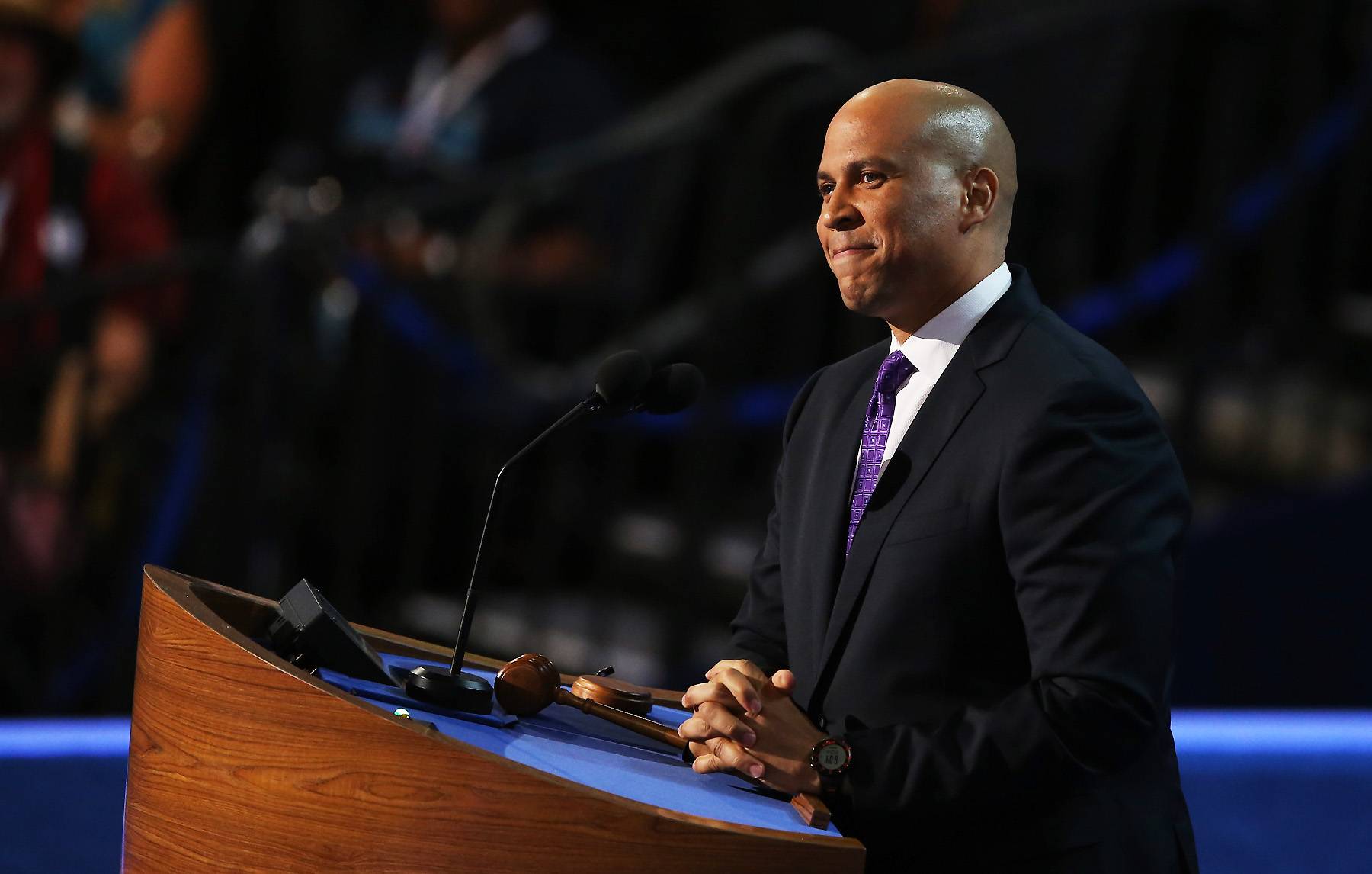 “Cory, Cory, Cory” - - Image 7 from Scenes From Day One of the DNC | BET