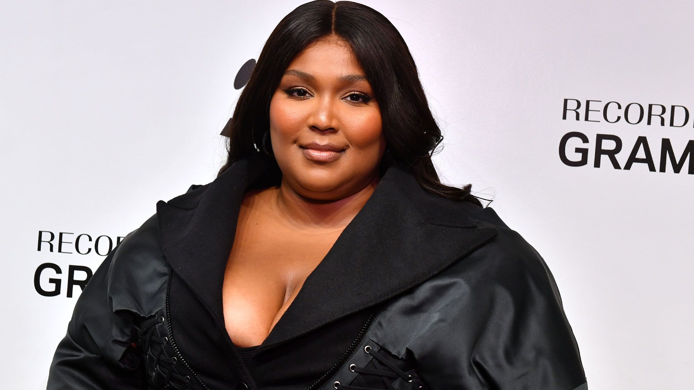 Lizzo's Lawyer Reveals Singer's Plans to Countersue in Response to Harassment Lawsuit | News - Vimarsana News