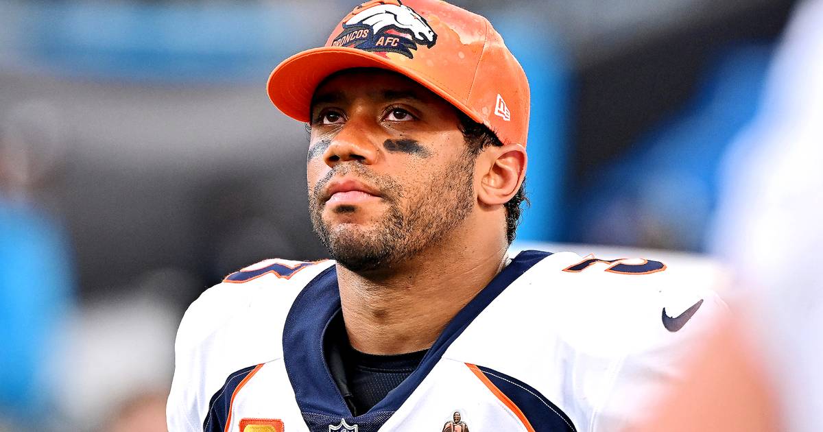 Broncos news: Russell Wilson on offensive struggles: 'It's unacceptable' -  Mile High Report