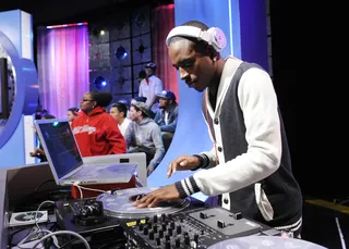 Play That - DJ Relly Rell at 106 &amp; Park, September 24, 2012. (photo: John Ricard / BET)