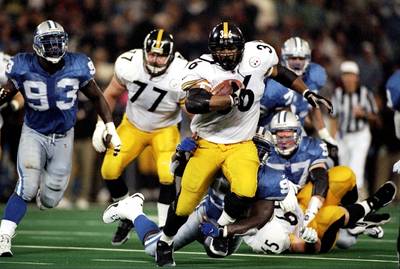 Pittsburgh Steelers vs. Detroit Lions (1998) - In the 1998 NFL Thanksgiving Day game, Pittsburgh&nbsp;Steelers' running back Jerome Bettis claimed he called &quot;tails&quot; and was outraged when the toss was declared in favor of the Lions. Referee Phil Luckett later told reporters he heard Bettis say &quot;heads-tails&quot; and went with &quot;heads&quot; as the player's first answer.&nbsp;(Photo: Matthew Stockman/Getty)