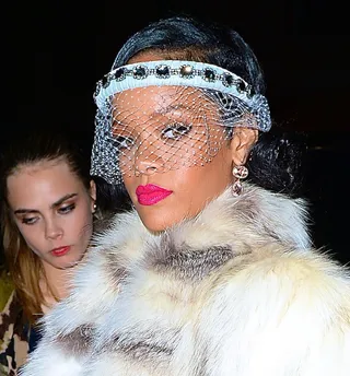 Rihanna - A beauty chameleon knows a fluorescent pink lip is enough to make a stylish statement.  (Photo: 247PapsTV / Splash News)