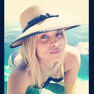 Ciara @ciara - Ciara gets her vacation on in Bora Bora with her man Future. The singer decided to ditch the make-up and go all natural.(Photo: Ciara via Instagram)