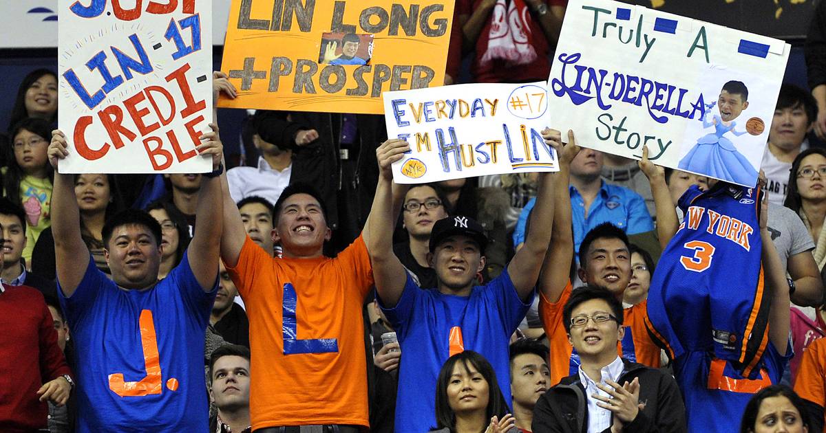 The impeccably timed Knicks fan protest 