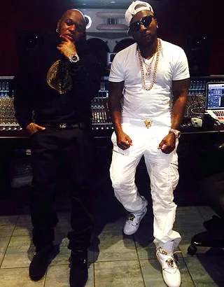 Young Jeezy @younggjeezy - "Real n----- run tha world!!&nbsp;#power&nbsp;@birdman5star&nbsp;#itsthaworld"Birdman teams with Jeezy in the studio for a new project. Cash Money plus CTE means something big is about to happen.(Photo: Young Jeezy via Instagram)