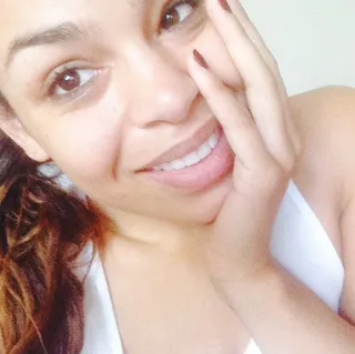 Jordin Sparks @jordinsparks - Aaaaand this is what I look like now. Ha Good afternoon! #stripped #iwokeuplikedis"Sometimes it feels great to just wipe away the makeup and let your face breathe like Jordin. How gorg is she?!(Photo: Jordan Sparks via Instagram)