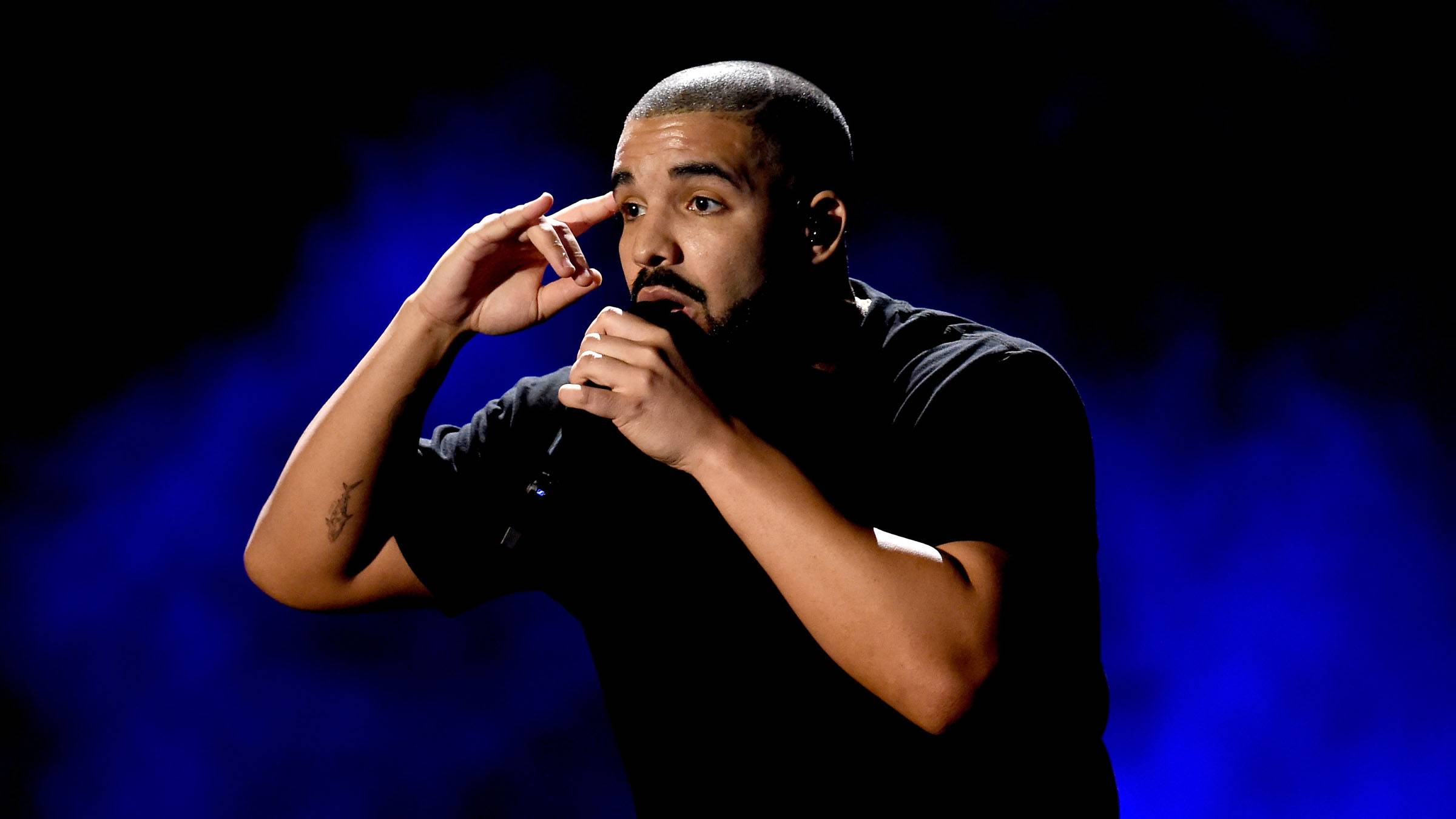 Drake pushes back dates of Houston 'It's All A Blur' tour shows to