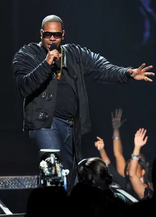 Busta Rhymes - Busta ripped the stage with Chris Brown on the F.A.M.E. track "Look at Me Now."&nbsp; Mary J. Blige gave the swift–tongued rapper props on his performance:@maryjblige: Congrats to my Brother @BusaBusss on his award and bodying!!! That performance 2 night!!! WOW!!!(Photo by Vince Bucci/PictureGroup)